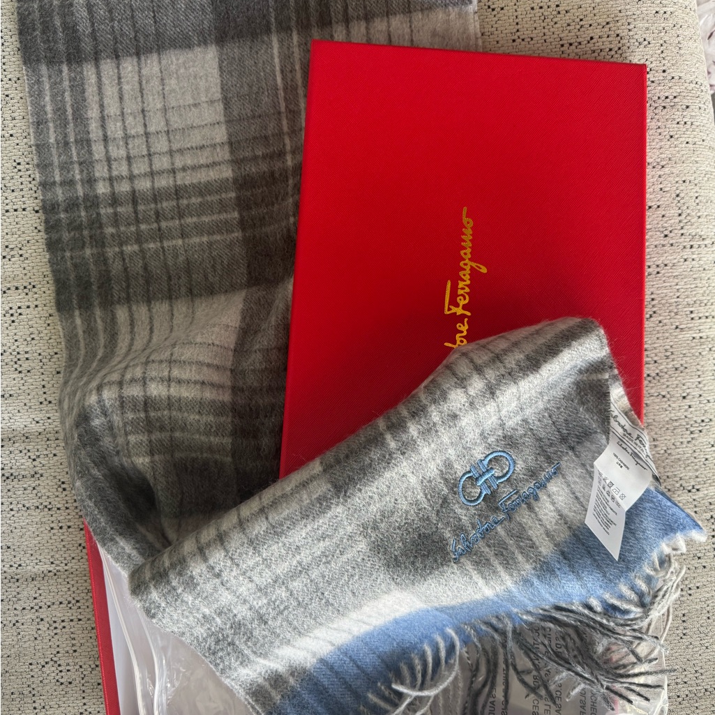 Salvatore Ferragamo Gray And Blue Unisex Scarf